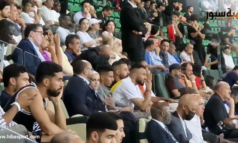 (فيديو) حوار طريف بين بنعطية والركراكي وسايس وبعض لاعبي المنتخب