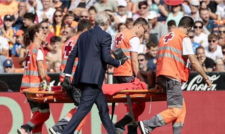 لاعب أتلتيكو مدريد يغادر المستشفى بعد تدخل جراحي